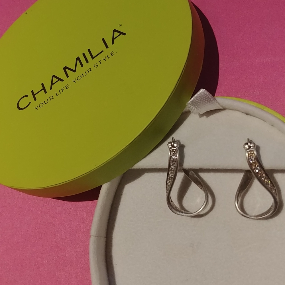 New Chamilia Silver Infinity Earrings With CZ
